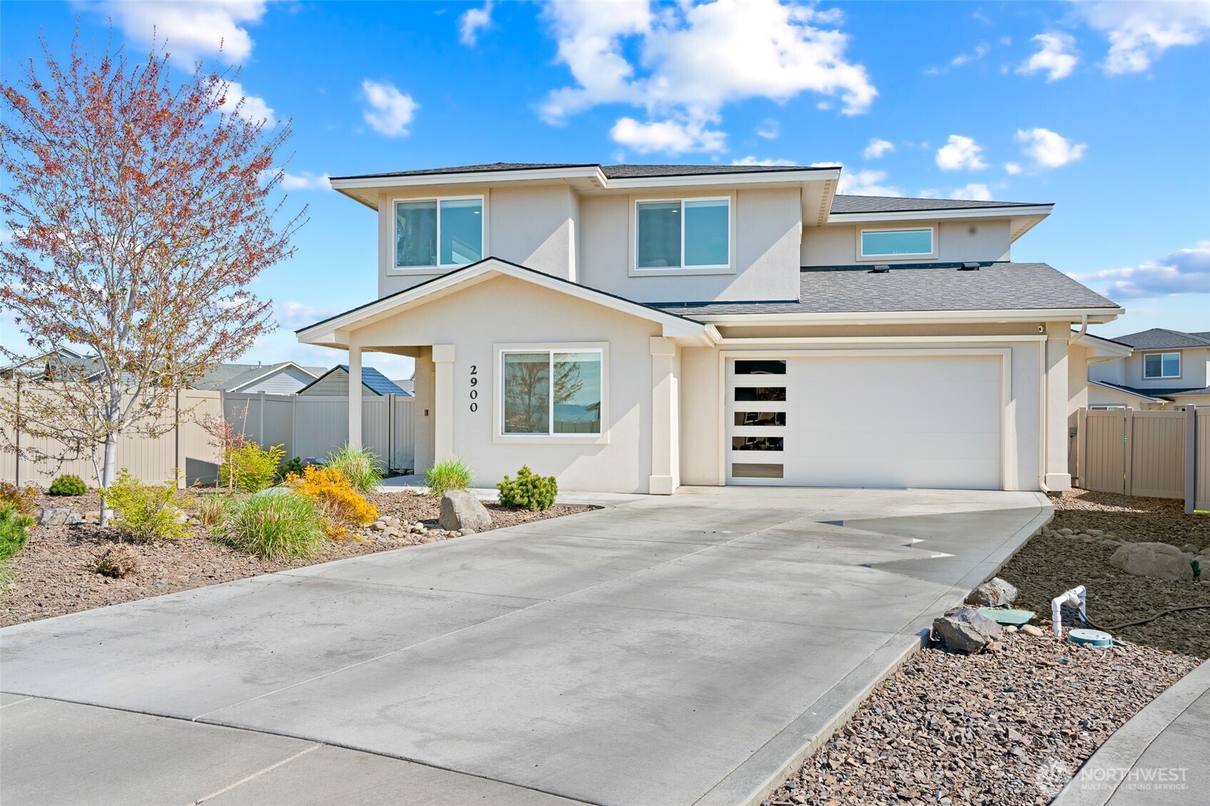 Airport Real Estate Listings Main Image