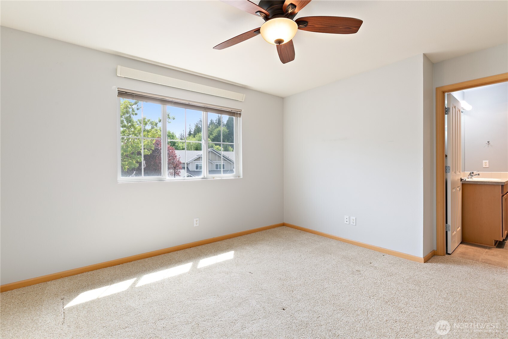 4254 Roxanna Loop Property Photo 15