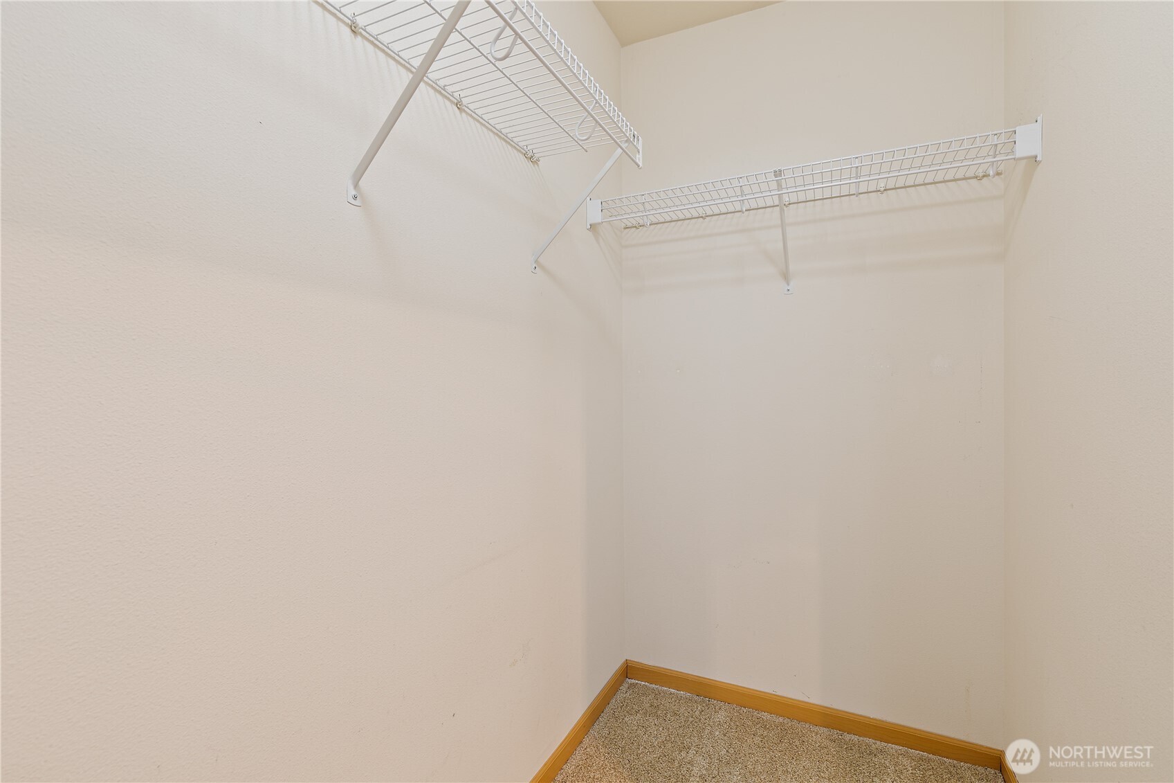 4254 Roxanna Loop Property Photo 17