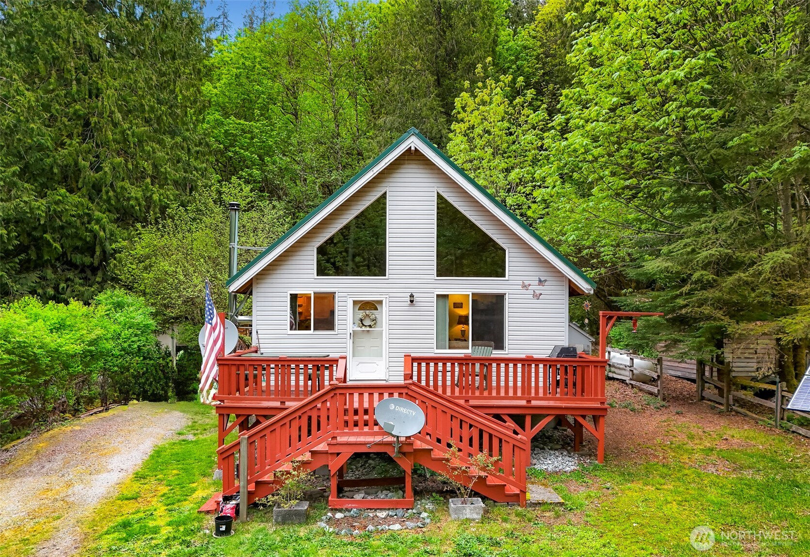 64197 E Cascade Drive Property Photo 1