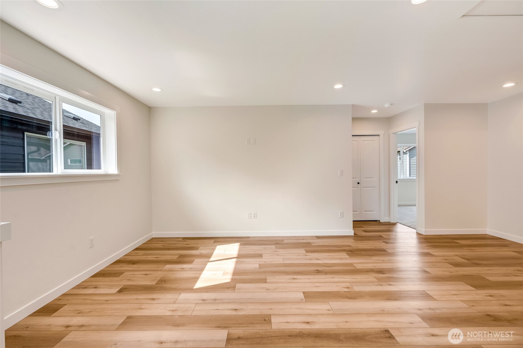 17859 26th Drive Property Photo 14