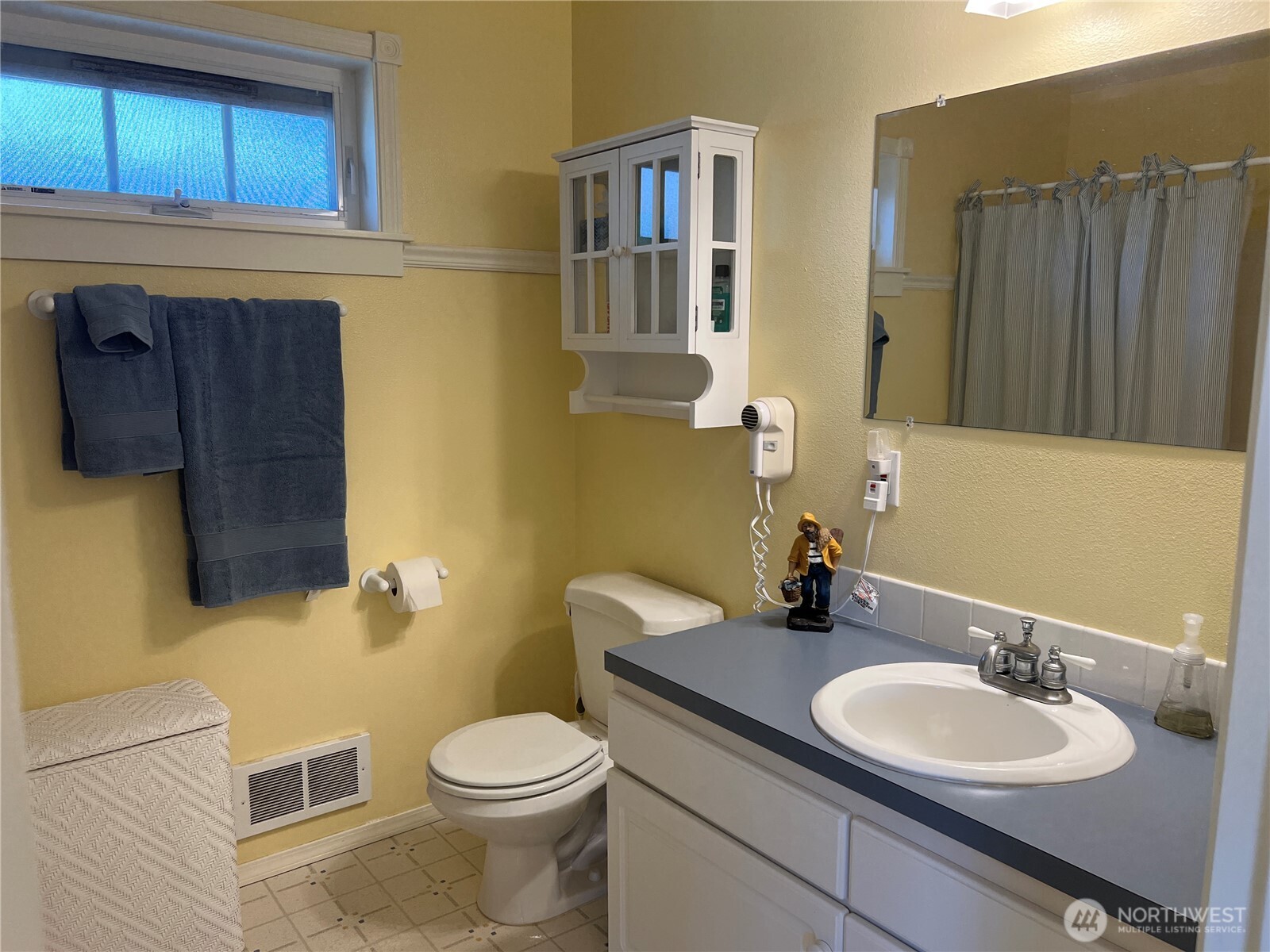 20713 Pacific Way 4 Property Photo 13