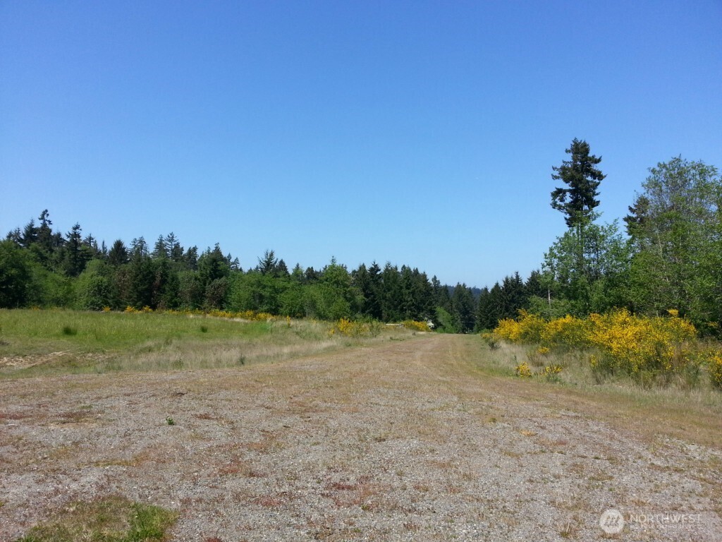 8510 112th Avenue Property Photo 3