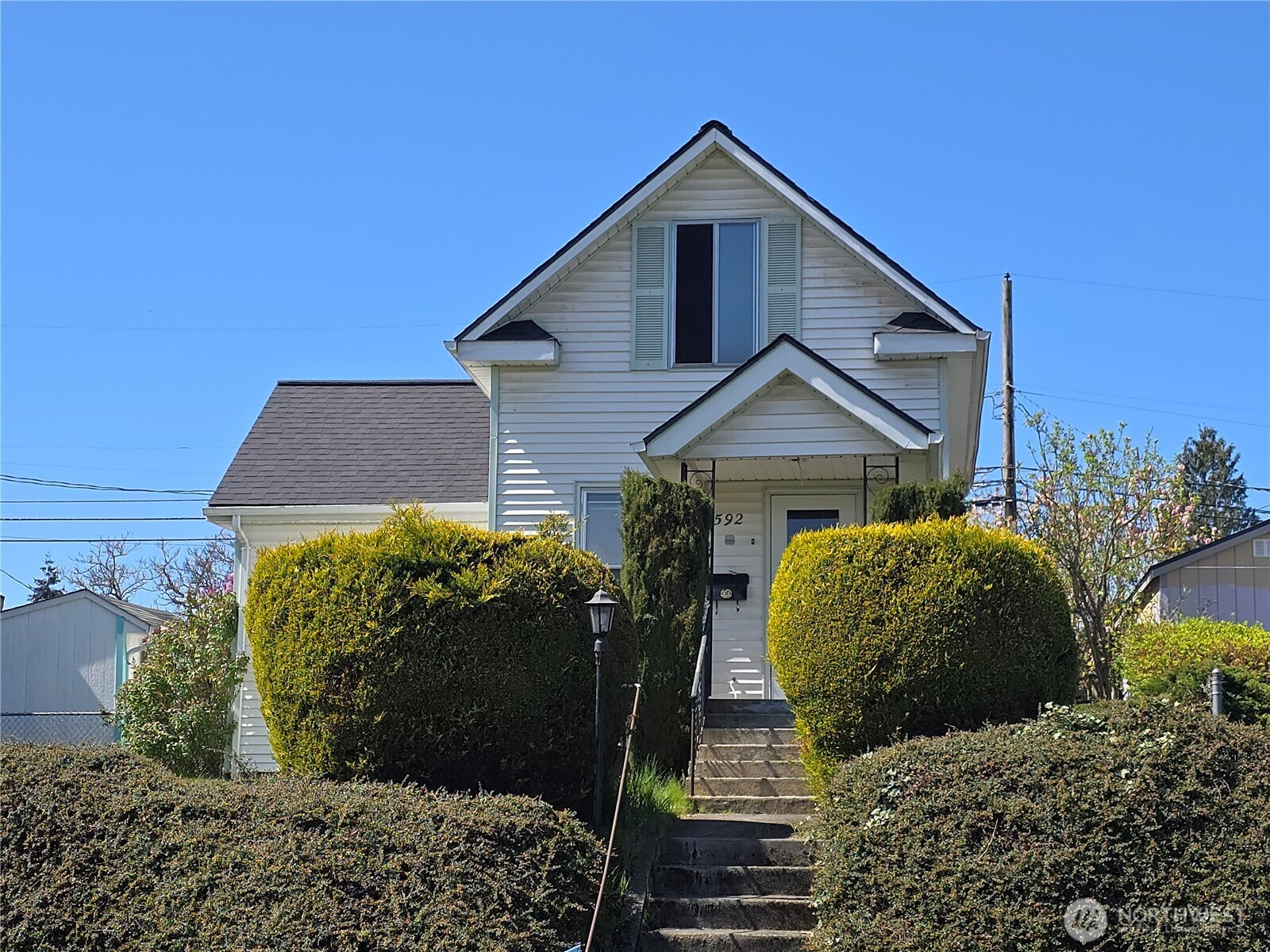 3592 E L Street Property Photo