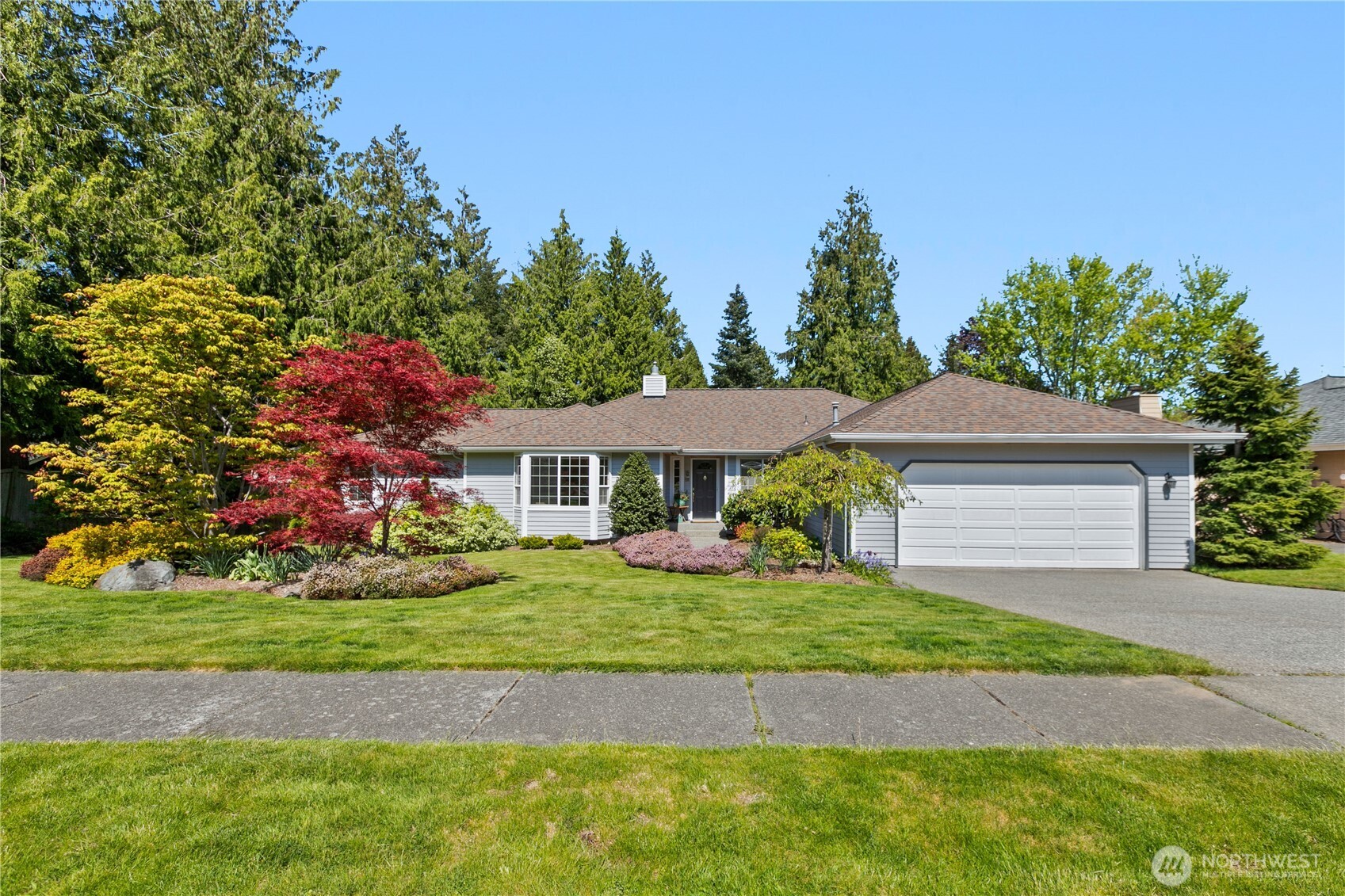 813 S Lilac Drive Property Photo