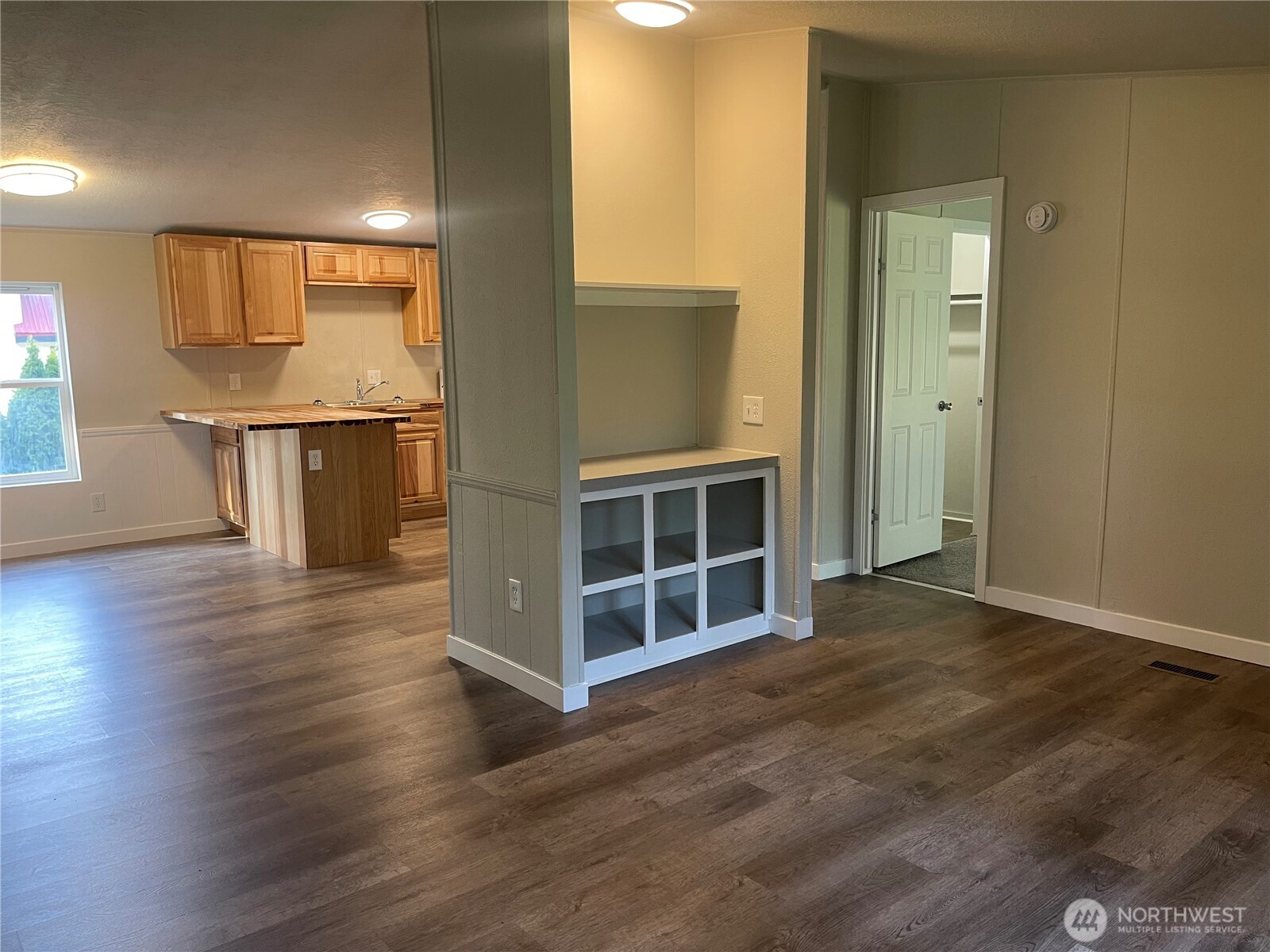 611 Cedar Avenue 33 Property Photo 10