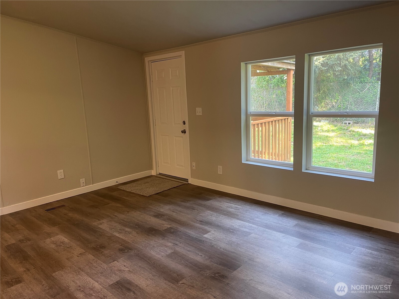 611 Cedar Avenue 33 Property Photo 11