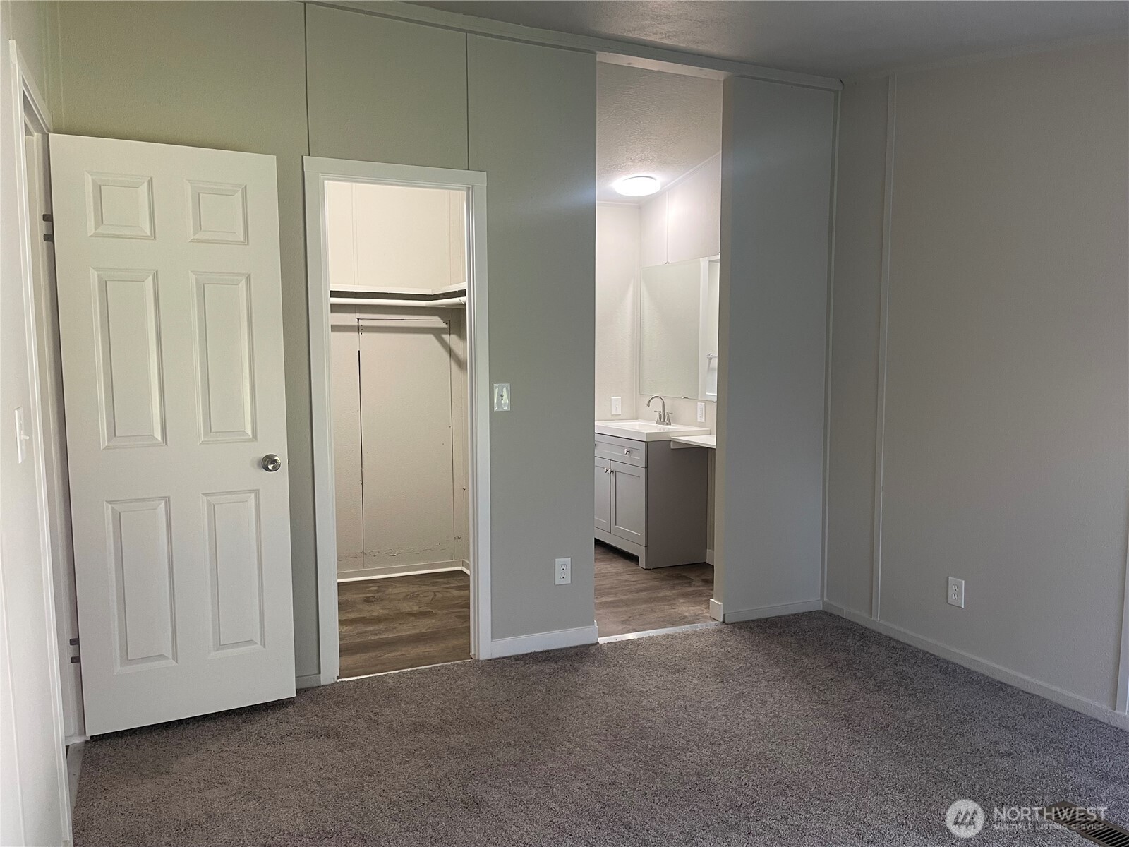 611 Cedar Avenue 33 Property Photo 12