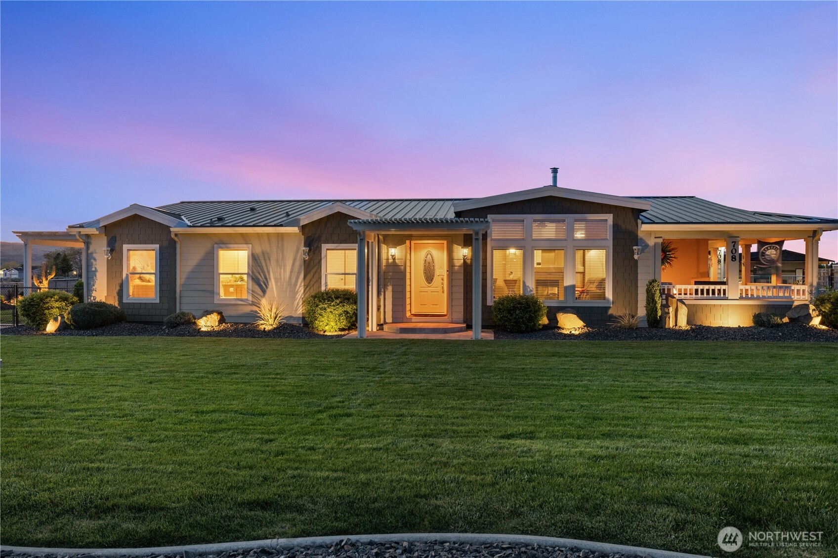 Desert Aire Real Estate Listings Main Image