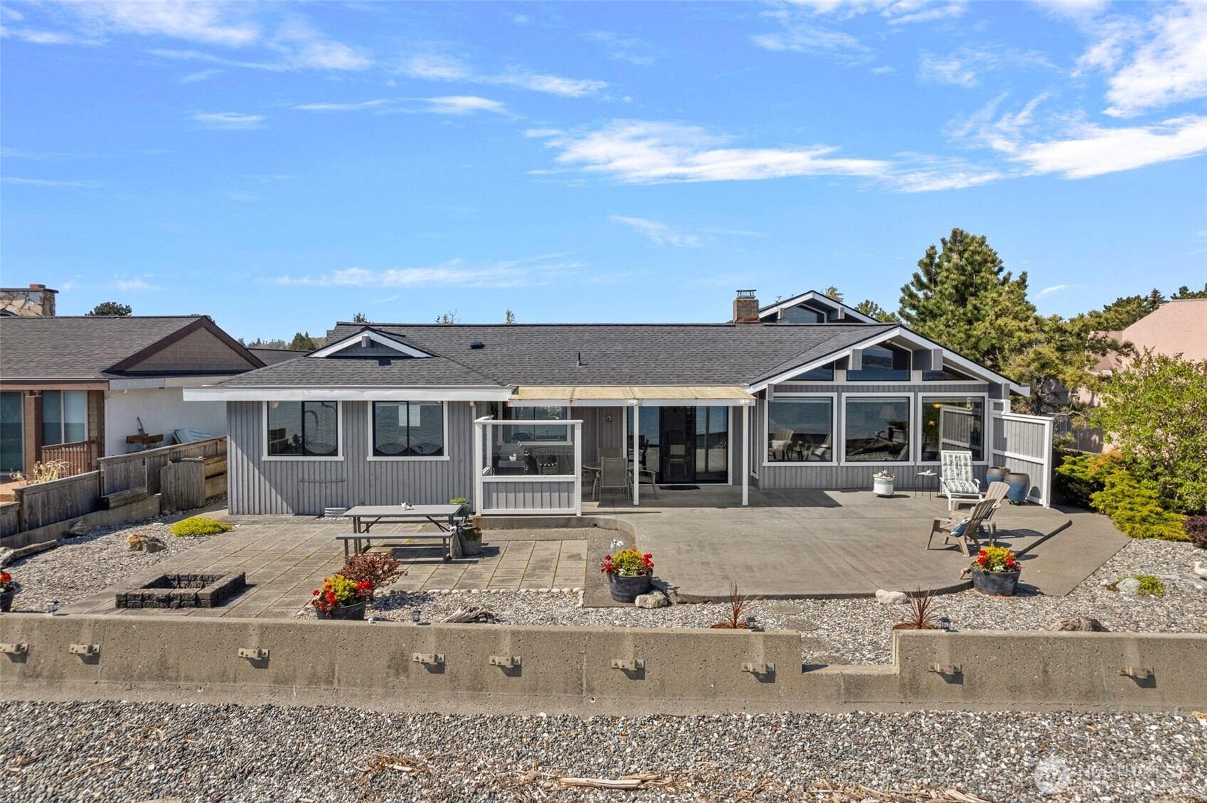 5411 Nootka Loop Property Photo 1