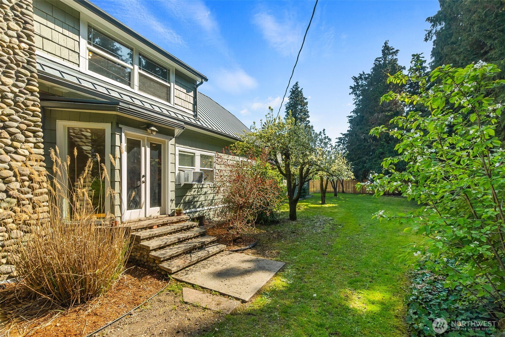 1812 N Pearl Street Property Photo 1