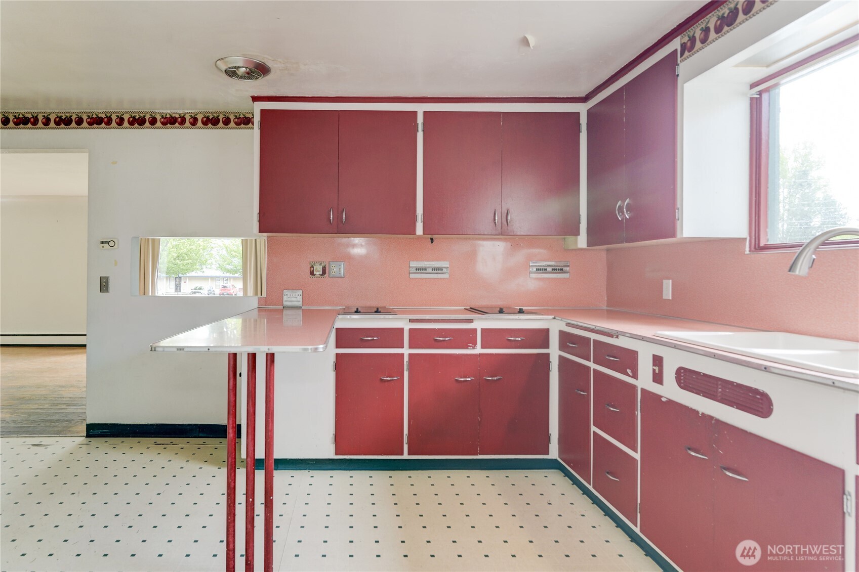 6017 S Capitol Boulevard Property Photo 11