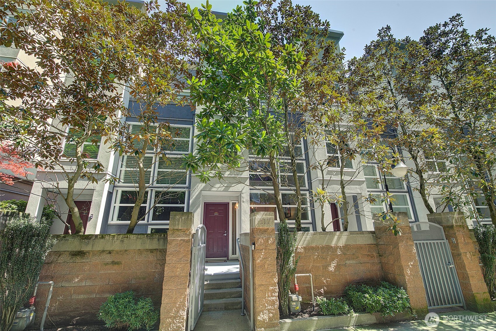 98004 Real Estate Listings Main Image