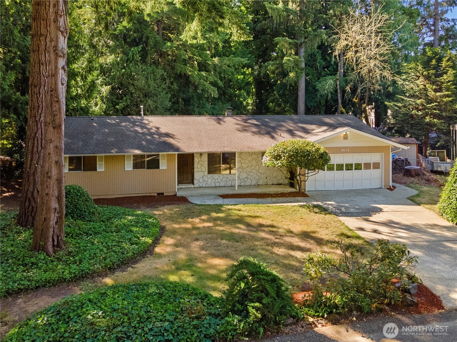 3613 Donnelly Drive Property Photo 1