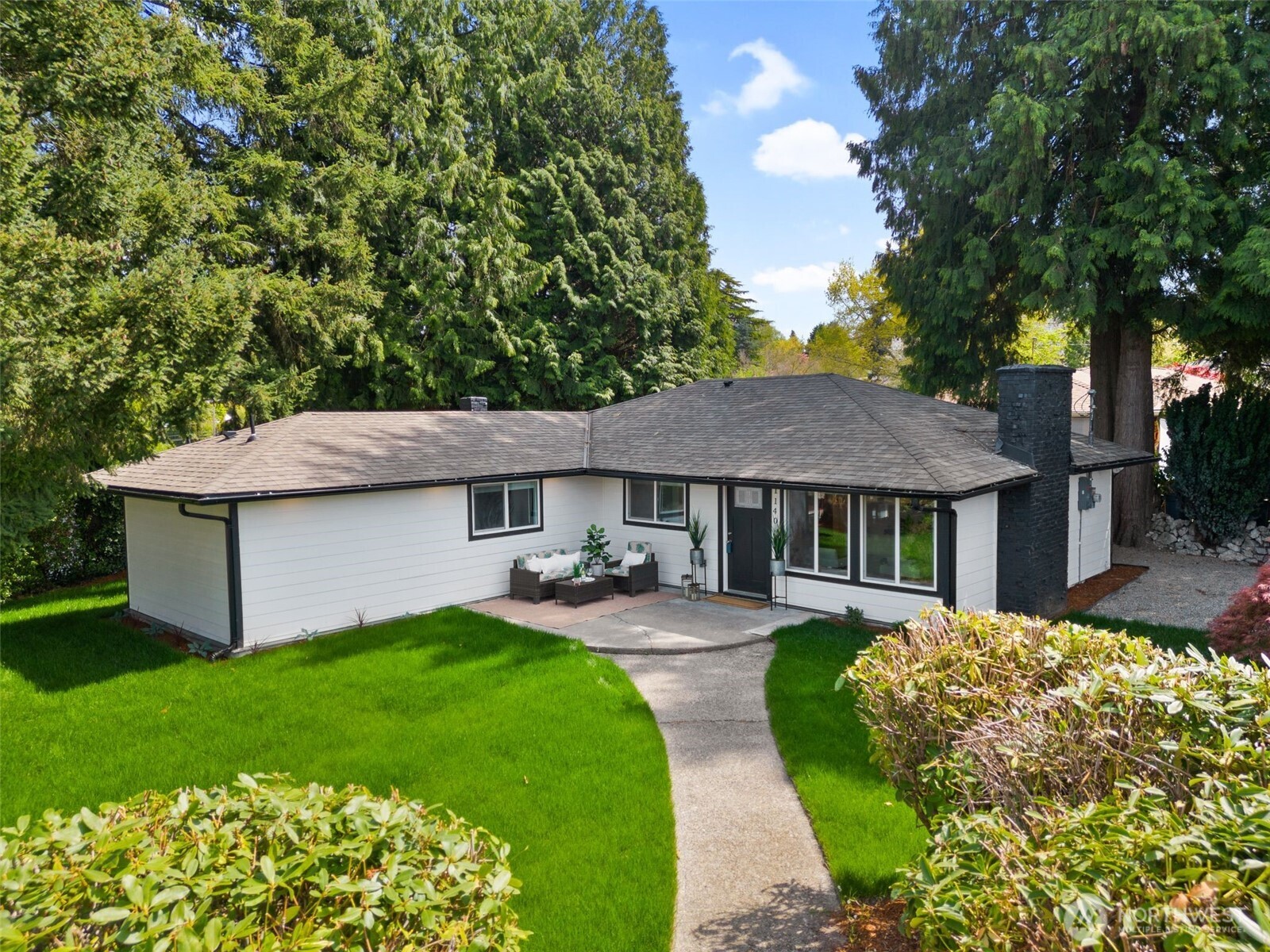 98030 Real Estate Listings Main Image