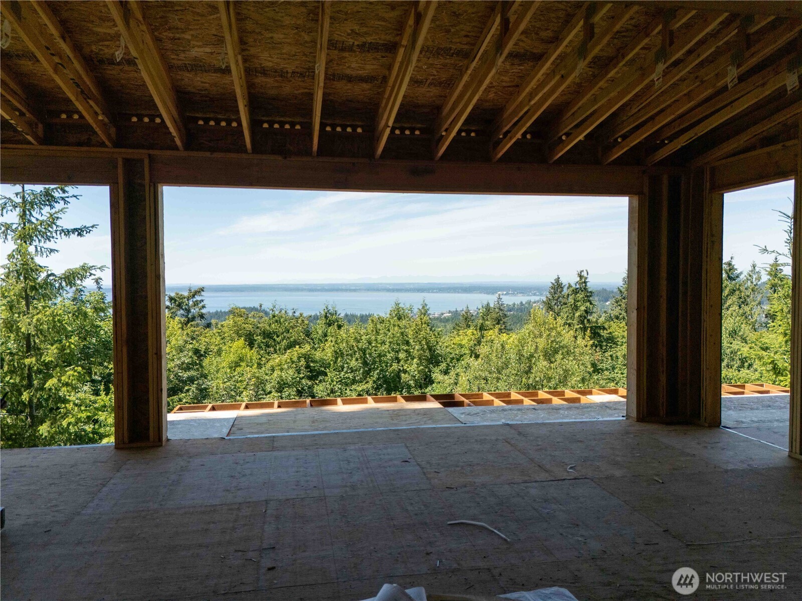 1697 Chuckanut Crest Drive Property Photo 3
