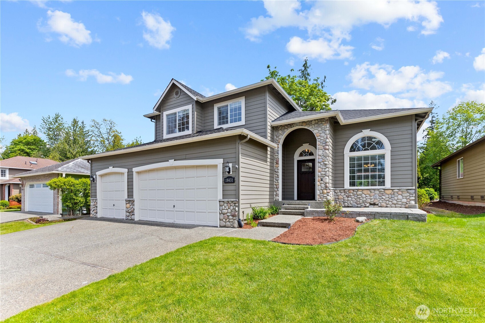 18431 Newport Drive Property Photo
