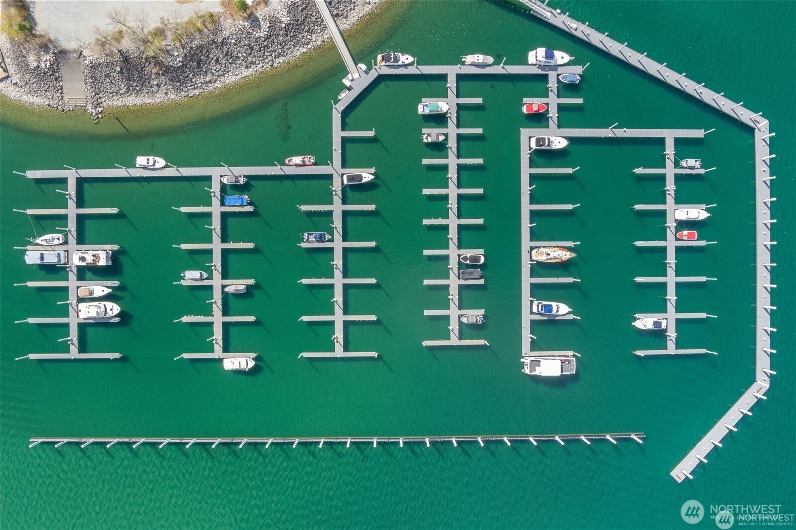 1350 W Woodin Avenue E8 Property Photo 2