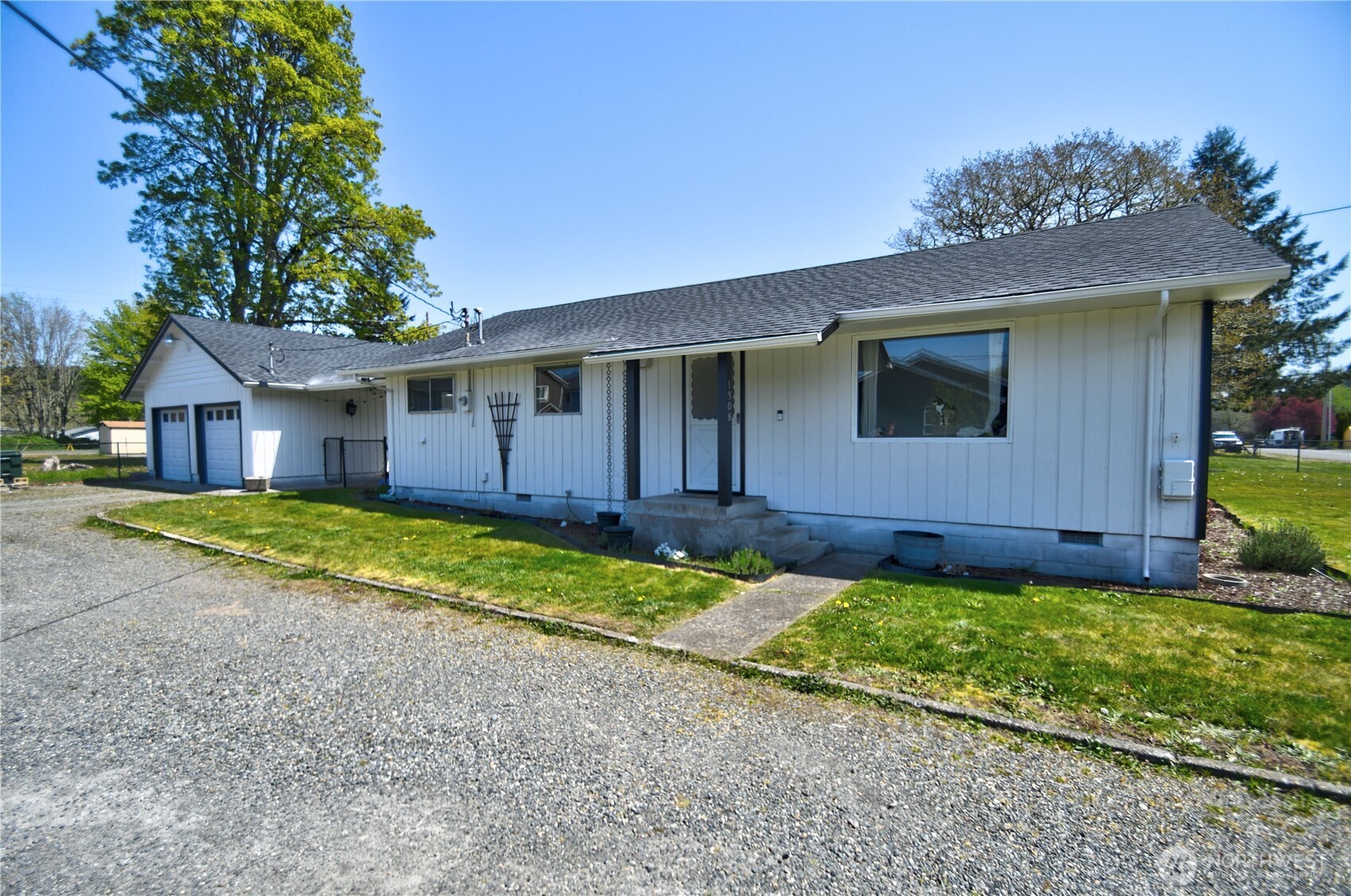 1308 Park Ave E Property Photo