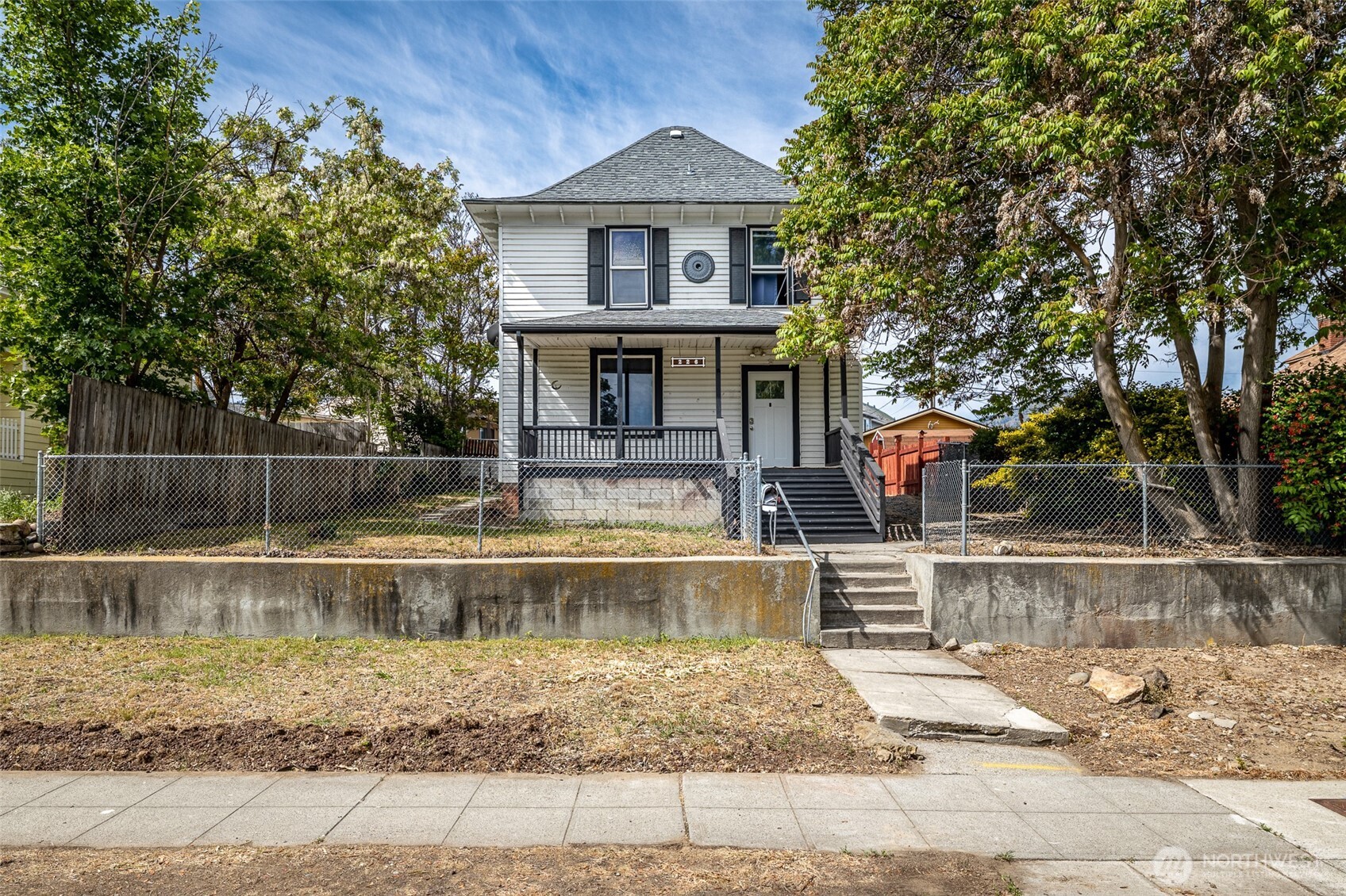 226 Pennsylvania Avenue Property Photo 1