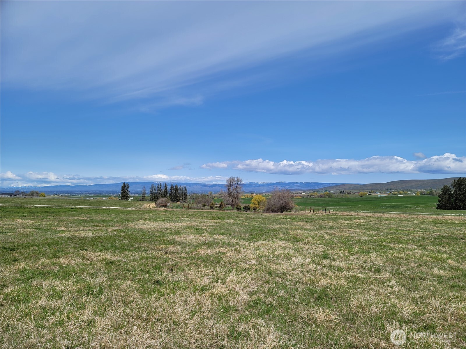 428 Nka Rolling Hill Drive Property Photo 1