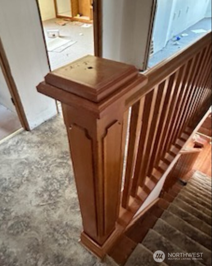 193 Golden Road Property Photo 7