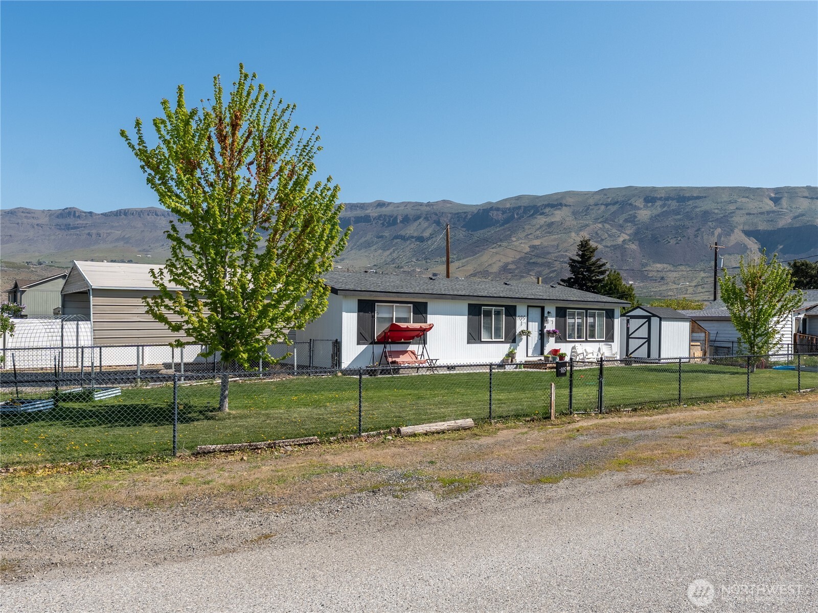 105 3rd Street Property Photo