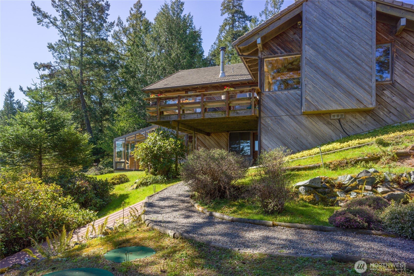 470 Bonanza Drive Property Photo 6