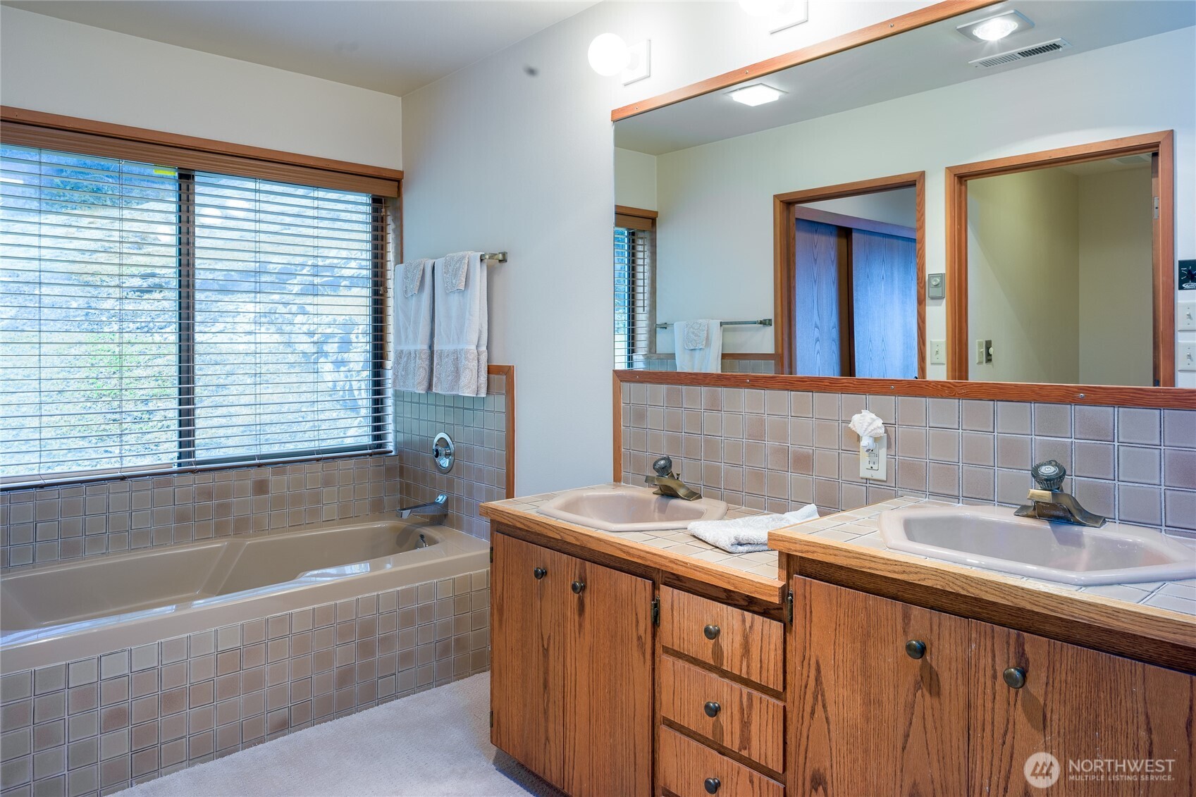 470 Bonanza Drive Property Photo 20