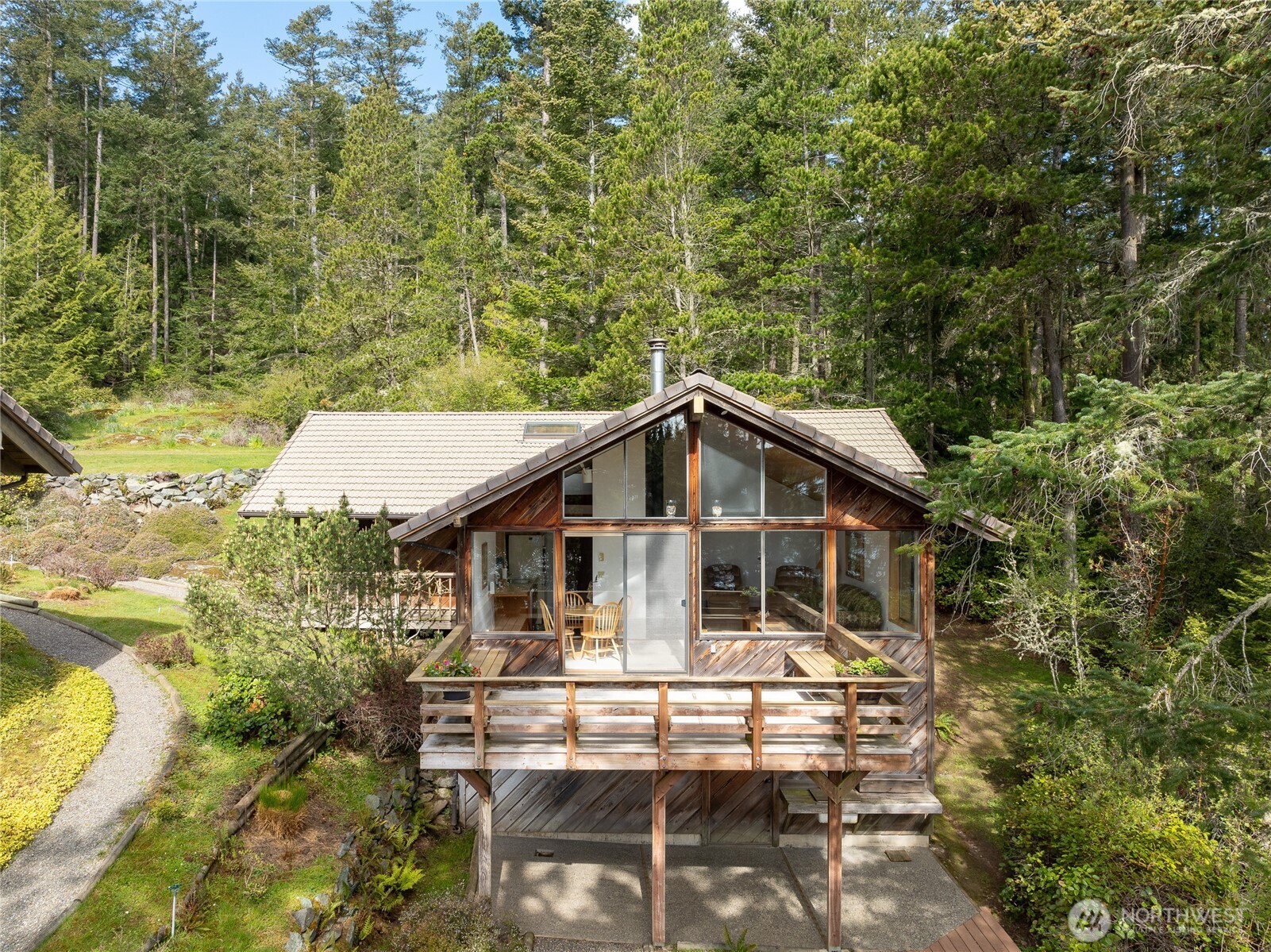 470 Bonanza Drive Property Photo 22