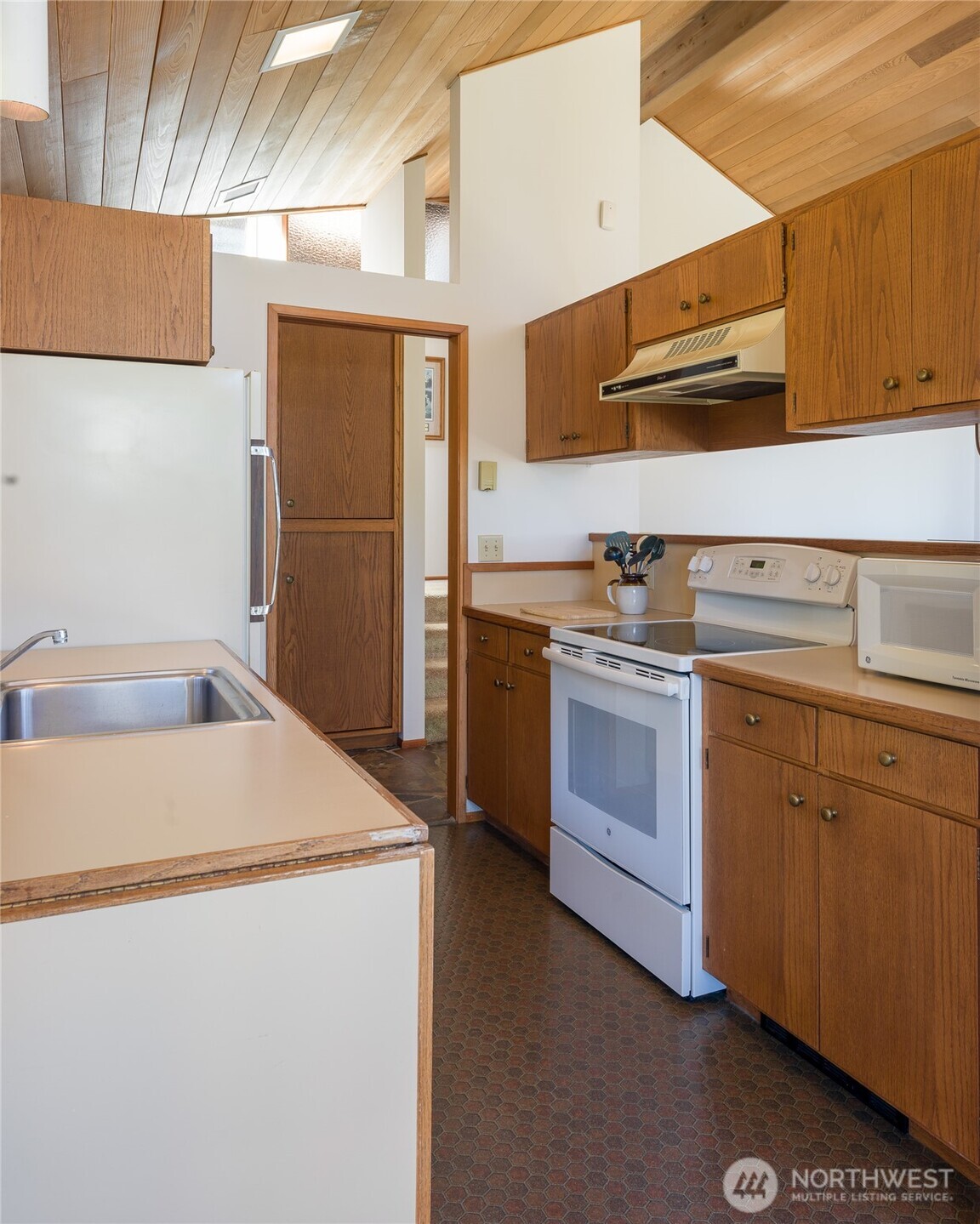 470 Bonanza Drive Property Photo 25