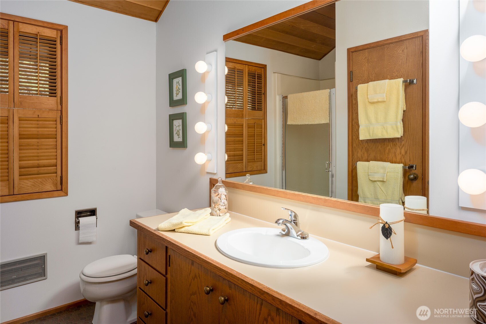 470 Bonanza Drive Property Photo 29