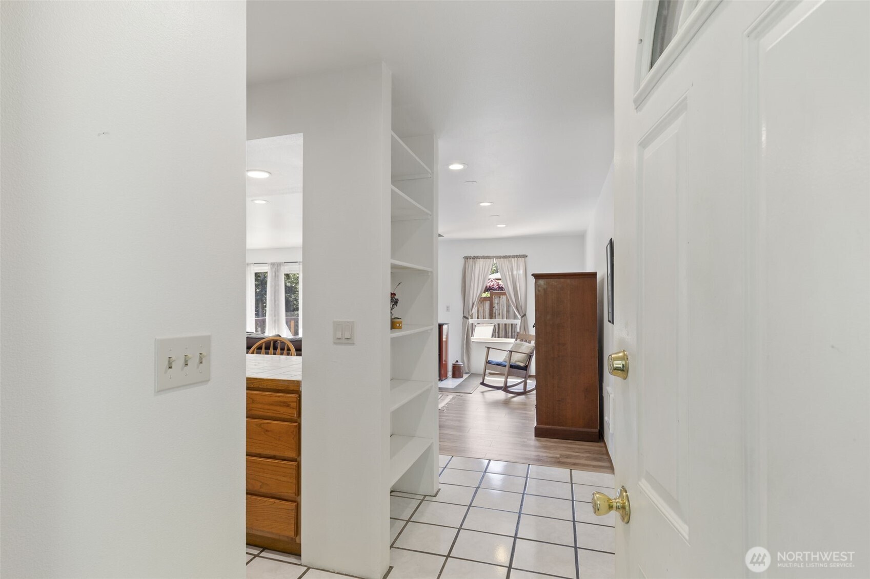 919 43rd Street Property Photo 5
