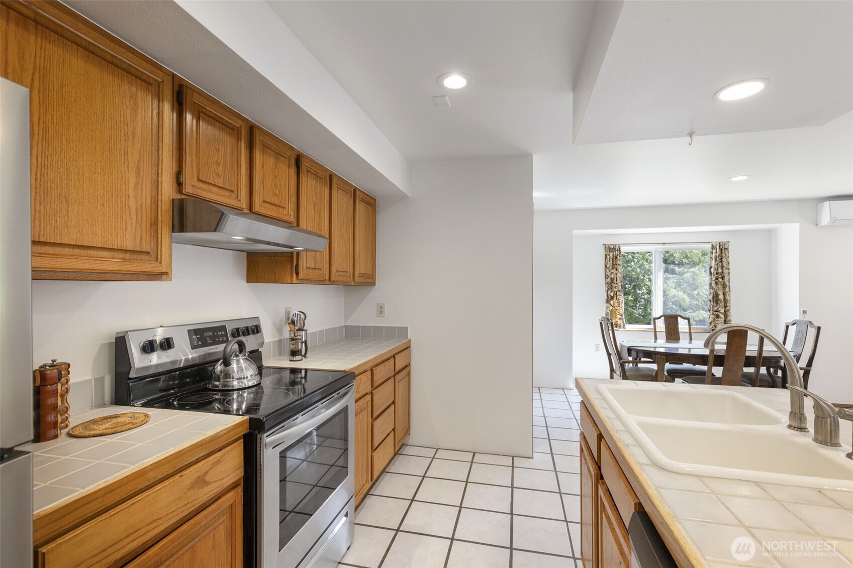 919 43rd Street Property Photo 13