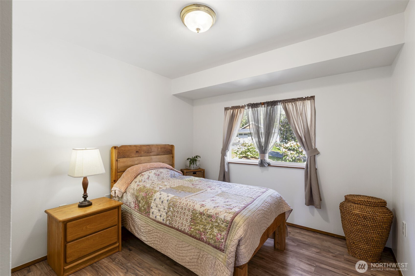 919 43rd Street Property Photo 19