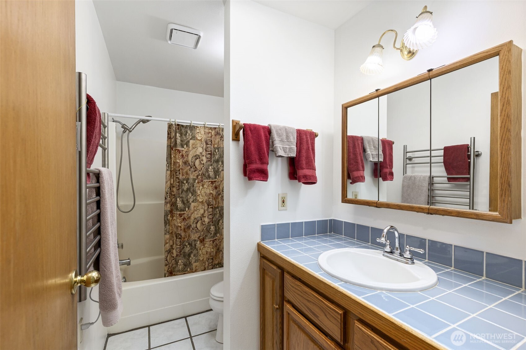 919 43rd Street Property Photo 21