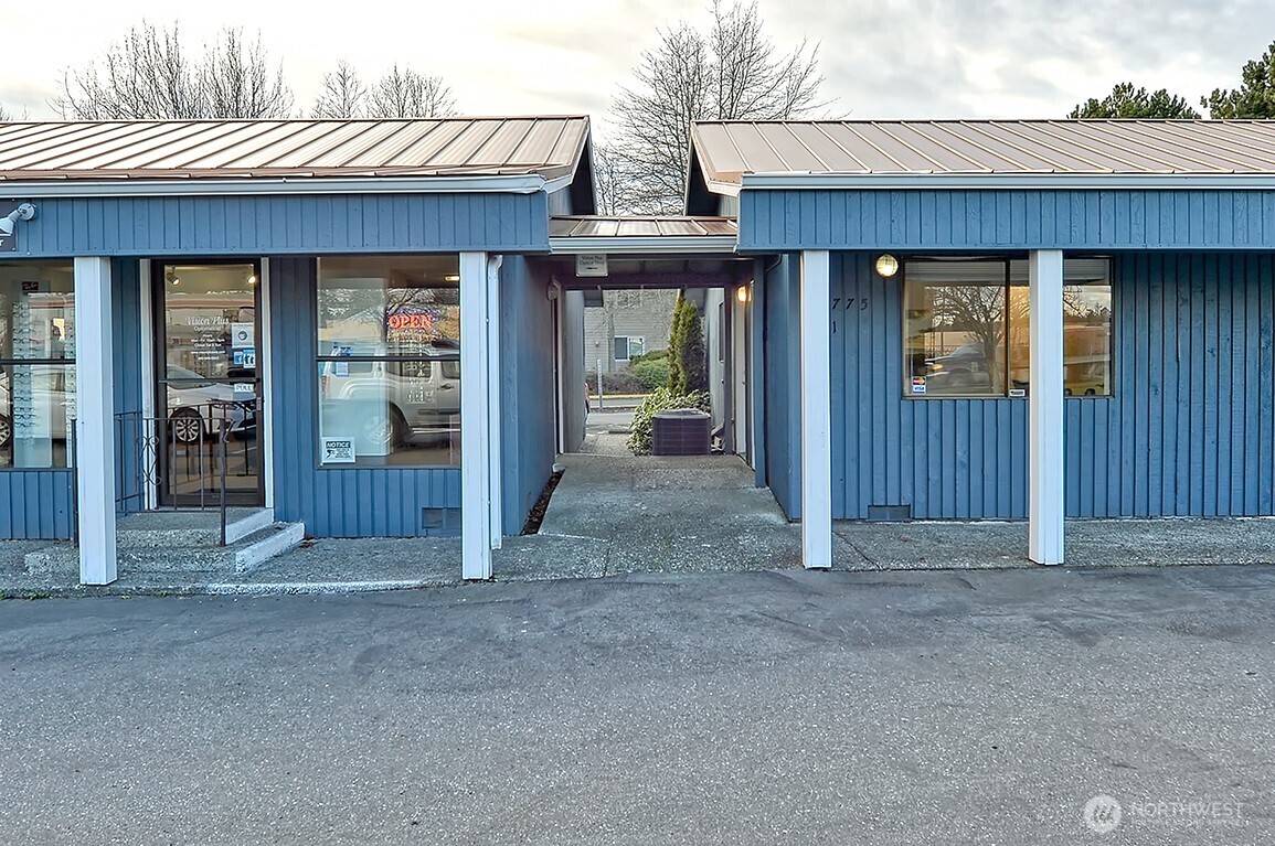 31775 State Route 20 A&b Property Photo 10