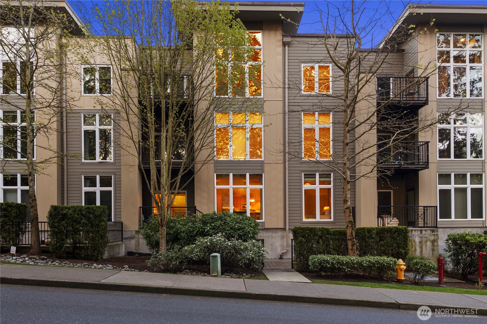 150 102nd Avenue 213 Property Photo 1