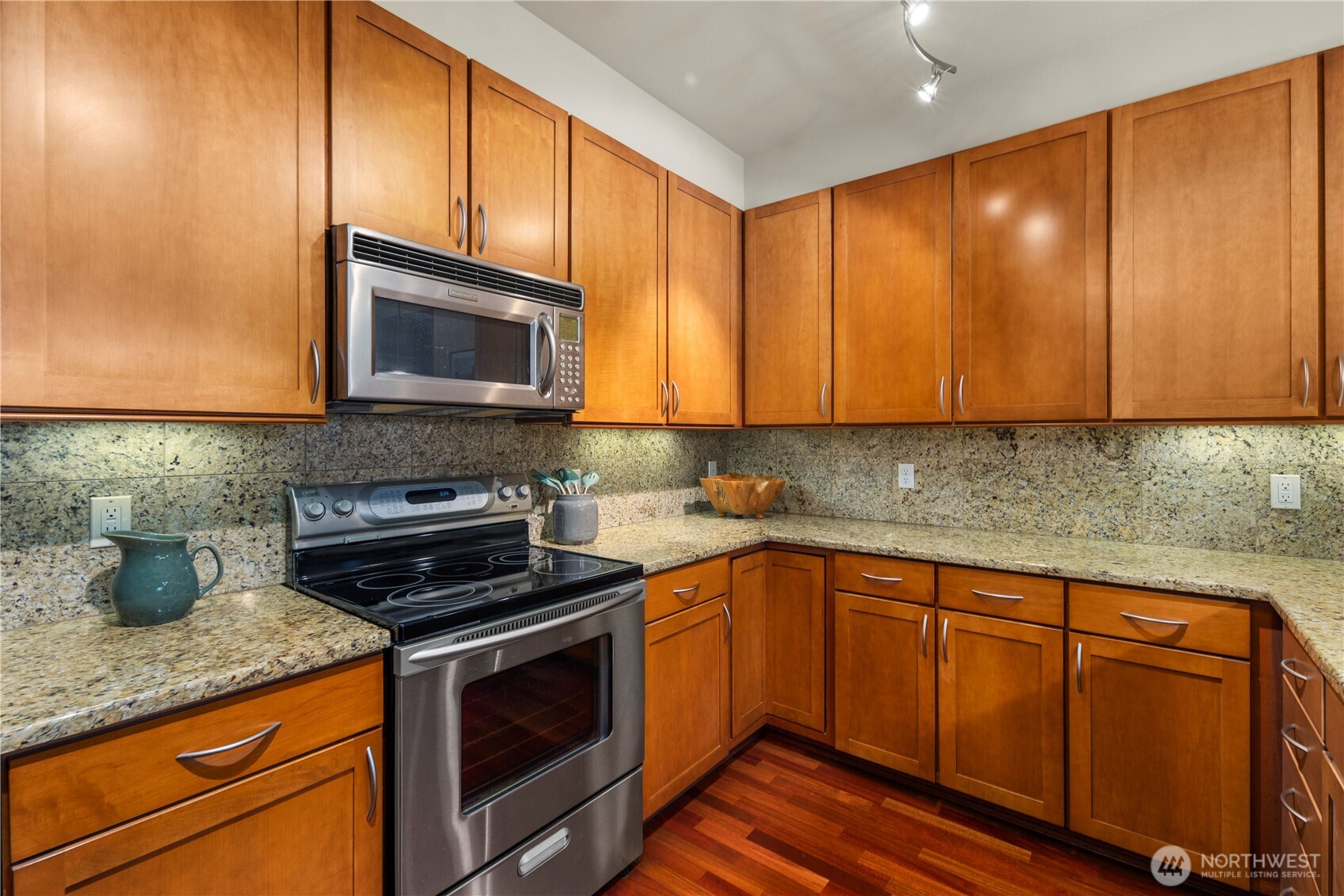 150 102nd Avenue 213 Property Photo 8