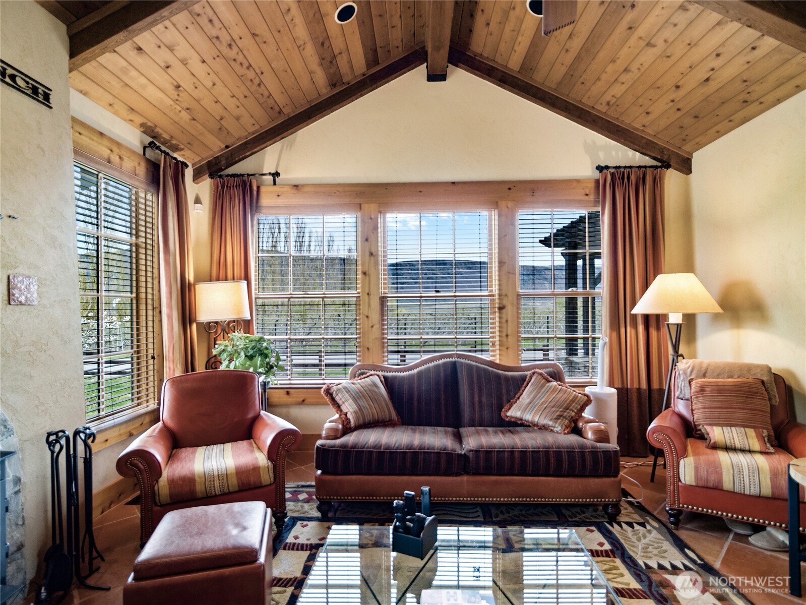 5814 Colockum Road Property Photo 4