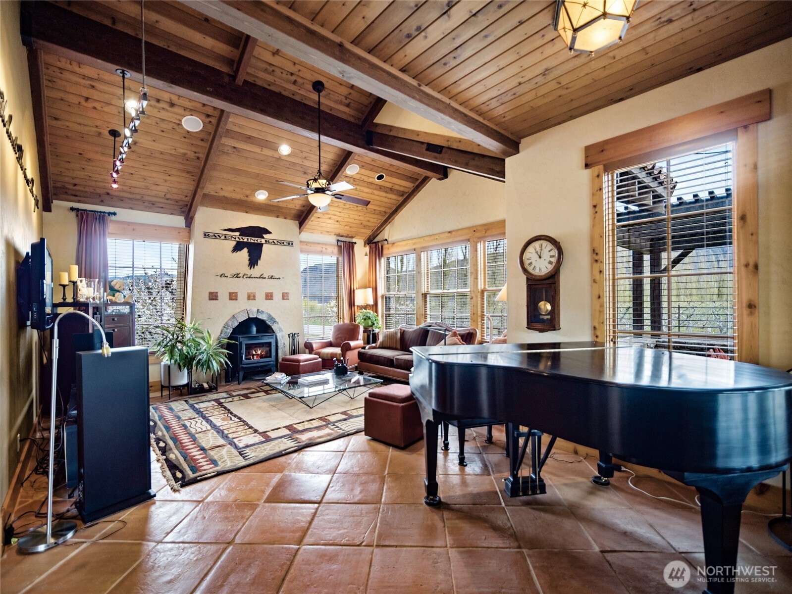 5814 Colockum Road Property Photo 5