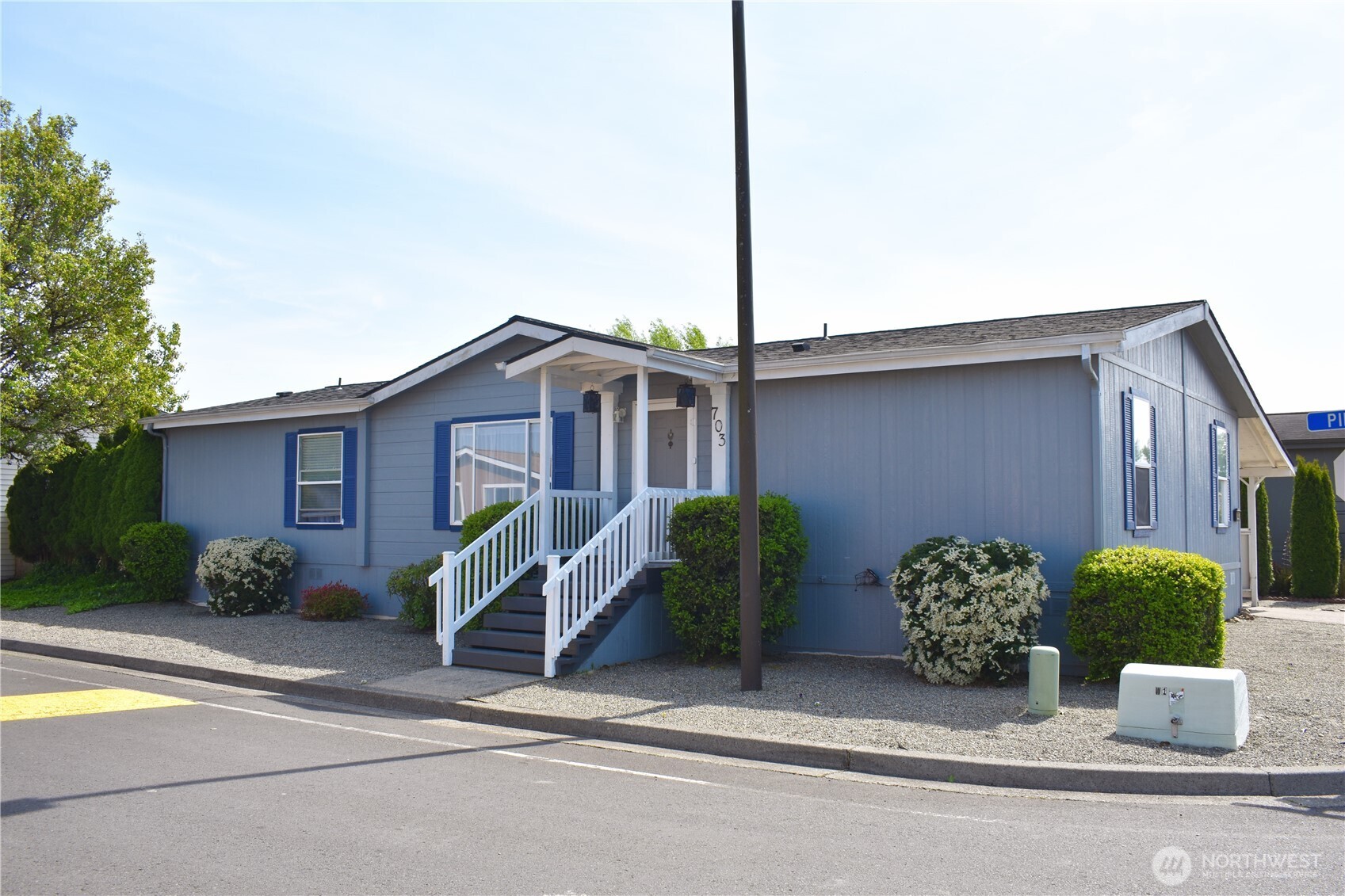 703 Pintail Lane Property Photo 1