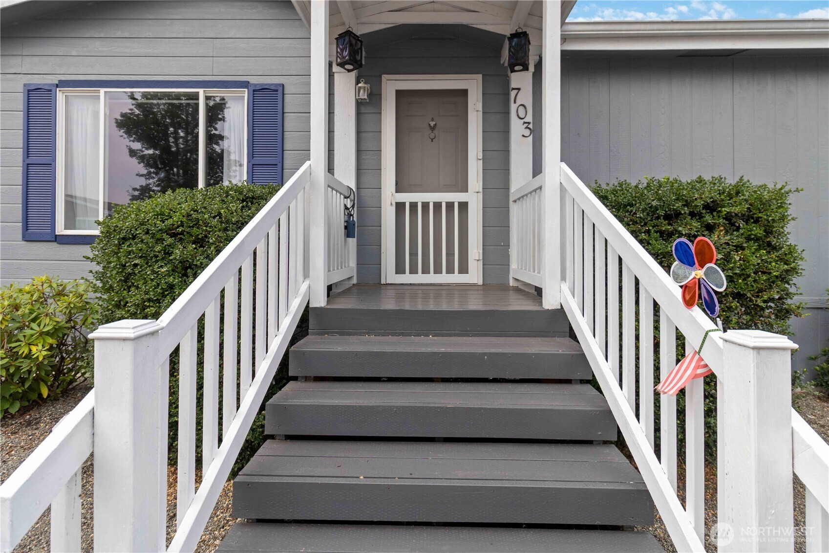 703 Pintail Lane Property Photo 2