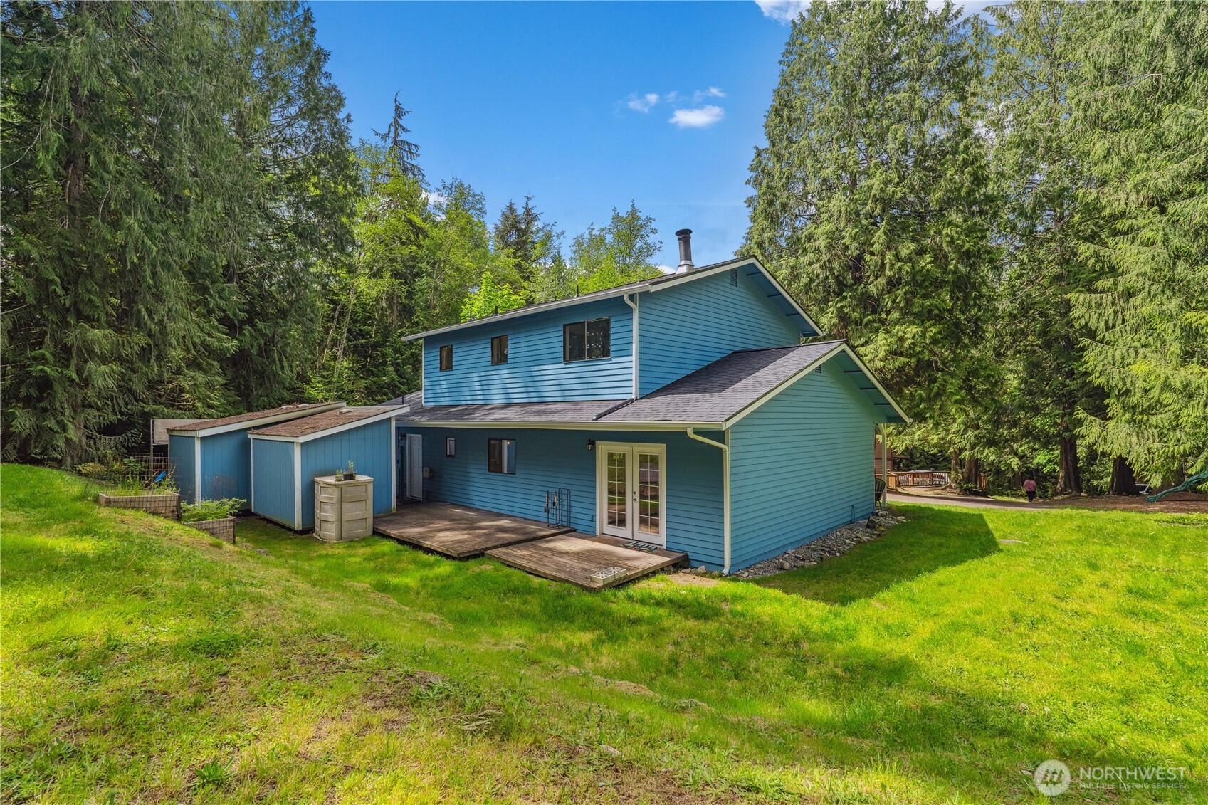 4715 Ne Thunder Lane Property Photo 4