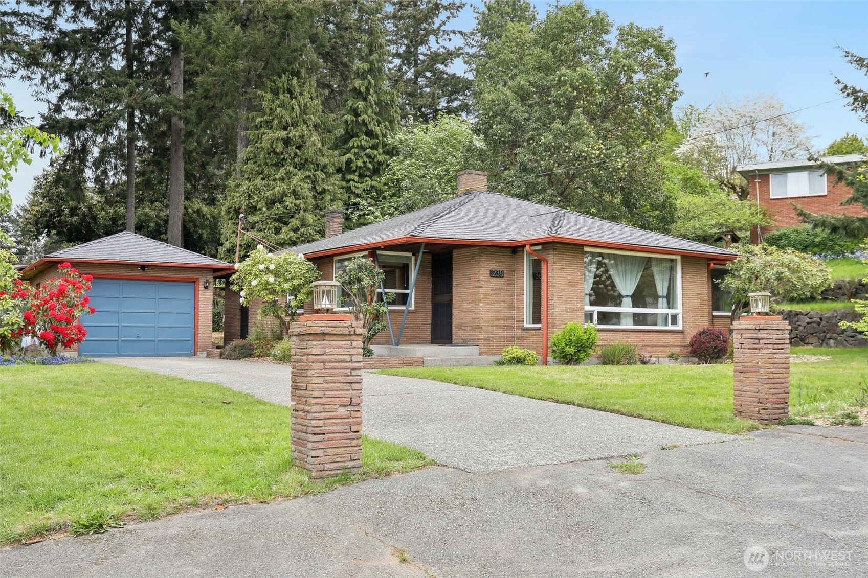 238 S 197th Street Property Photo