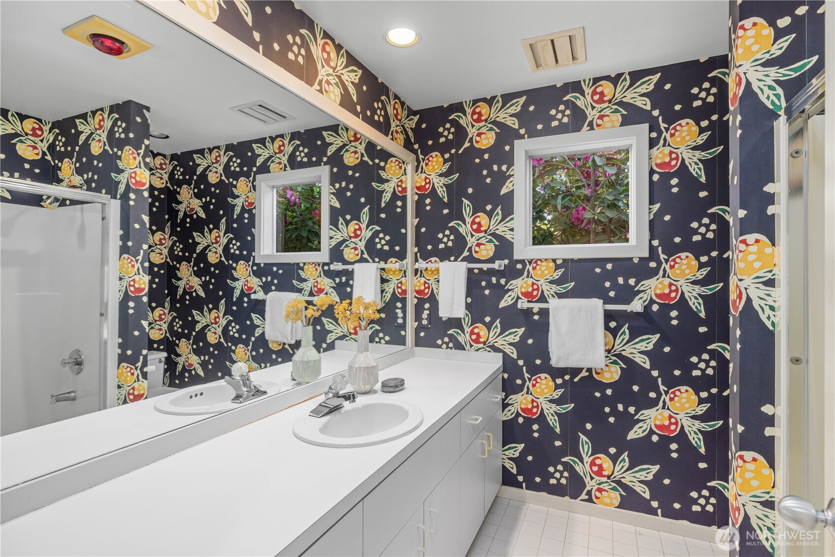 1667 E Boston Terrace Property Photo 27