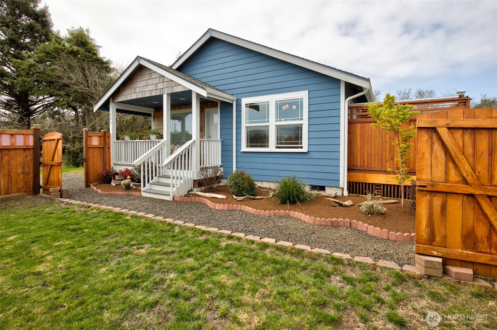 531 Point Brown Avenue Property Photo 28