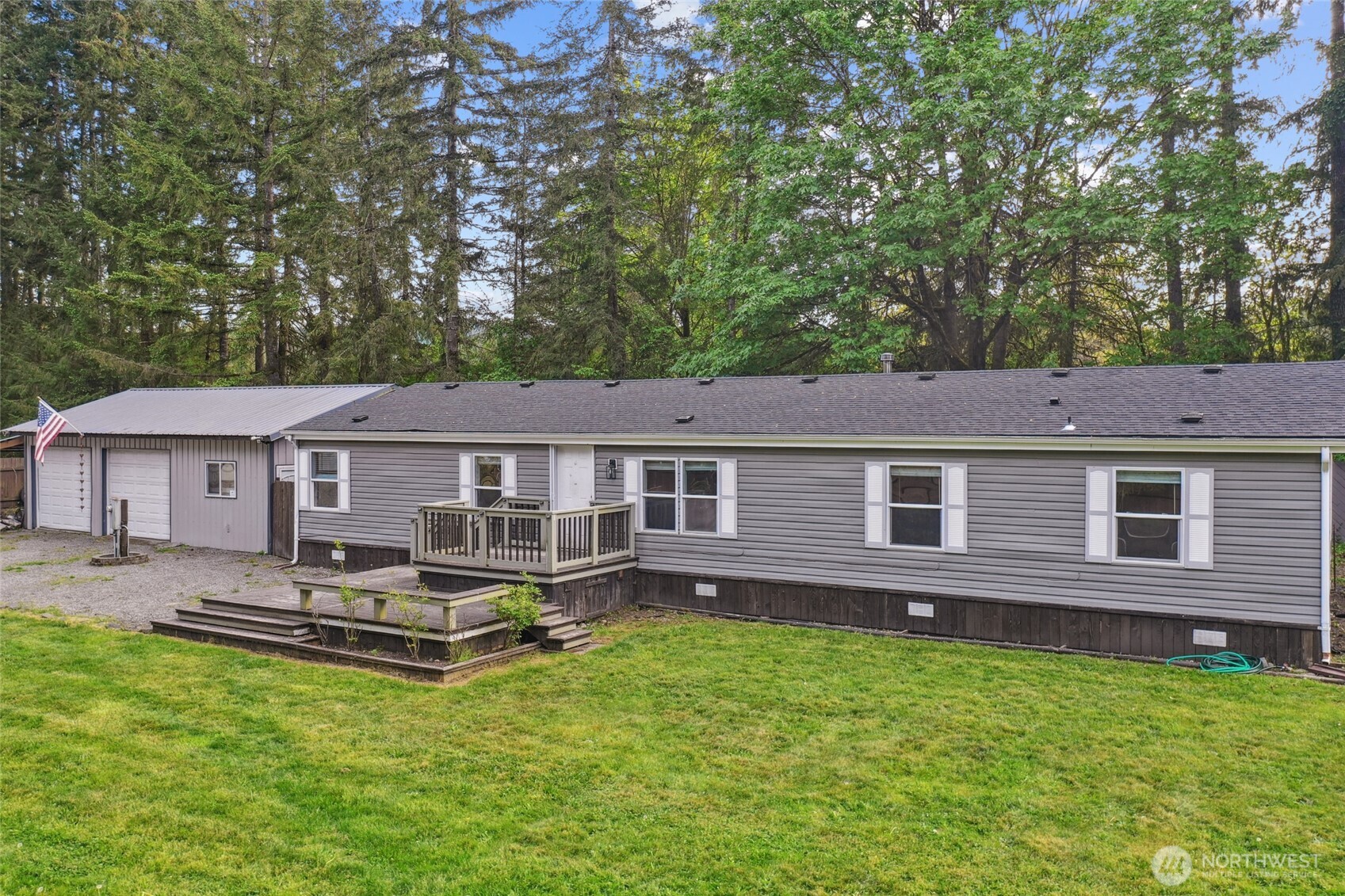 2106 S Bank Road Property Photo