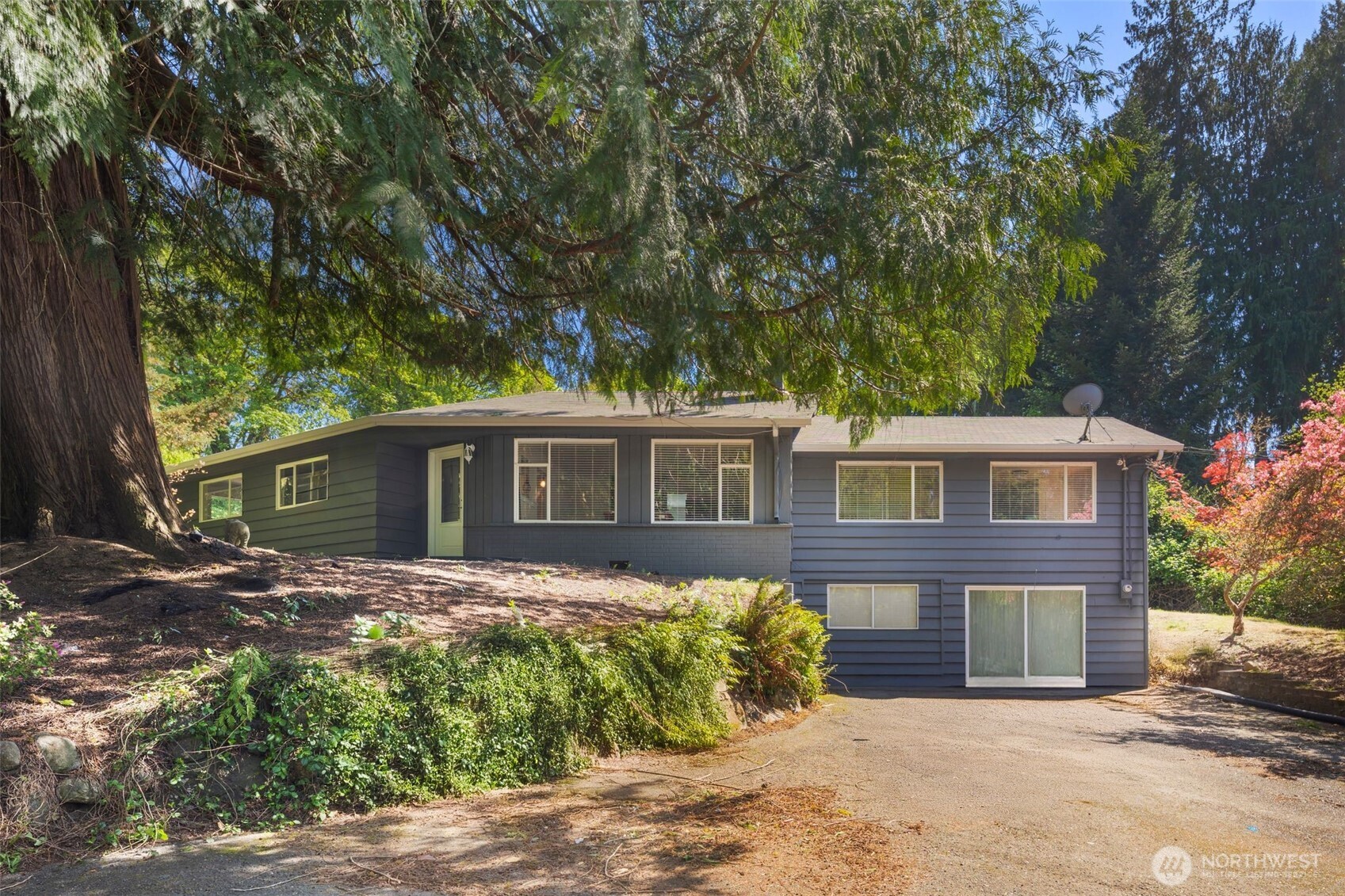 220 Raft Island Drive Property Photo 1