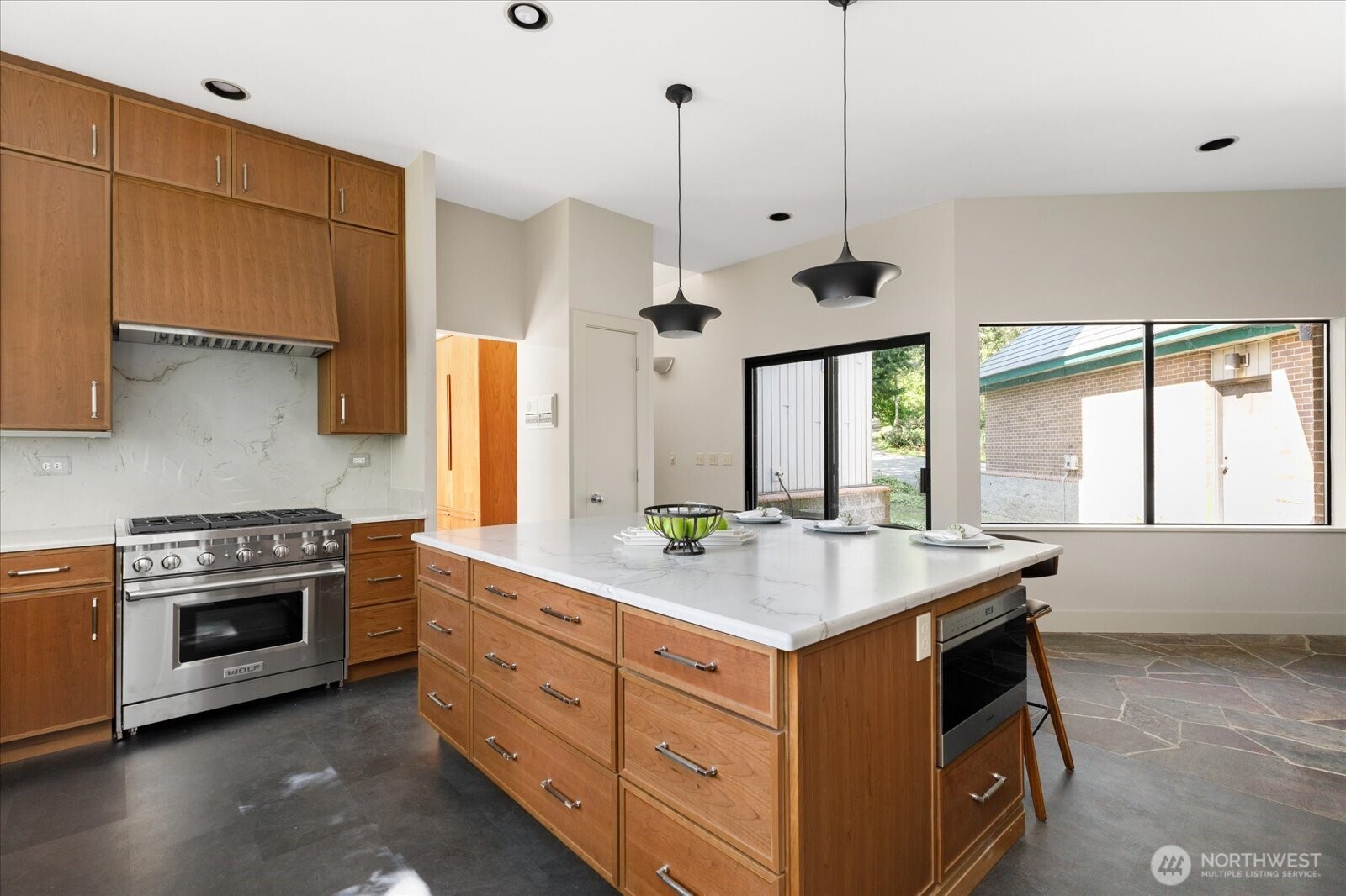 1912 Hunskor Road Property Photo 17